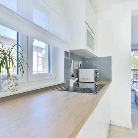Crowonder Villa Nina Villa *